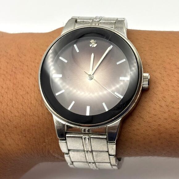 Silver & Black Men's Watch - Picture 1 of 4